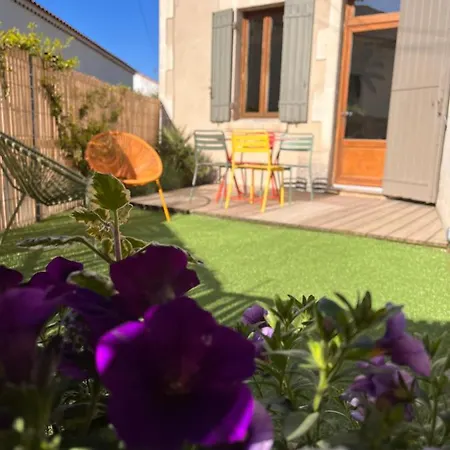Loustaudemamet Holiday home